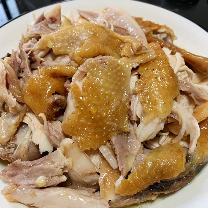 Thả con gà ướp dầu hào vào nồi cơm điện, 40 phút sau lại được món ngon bất ngờ-4