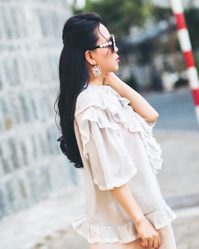 Ngoài 40 vẫn bung lụa diện crop top cho bằng chị bằng em, Phượng Chanel gây choáng vì eo thon bất ngờ-12