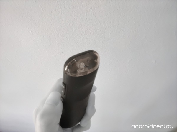 Thực hư chiếc smartphone có thể chụp xuyên thấu quần áo và đồ vật-3