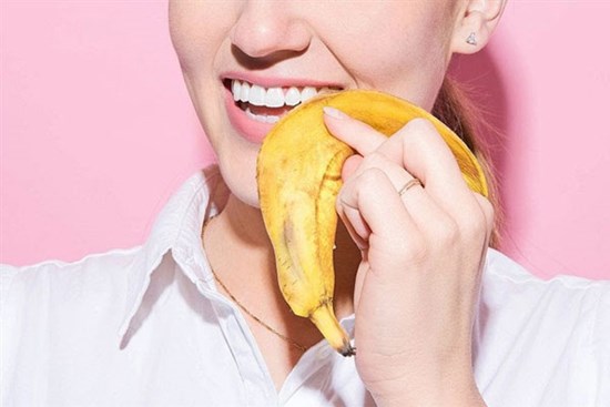 Răng trắng khỏe, loại bỏ hết vết ố vàng chỉ 8 bí quyết cực đơn giản này