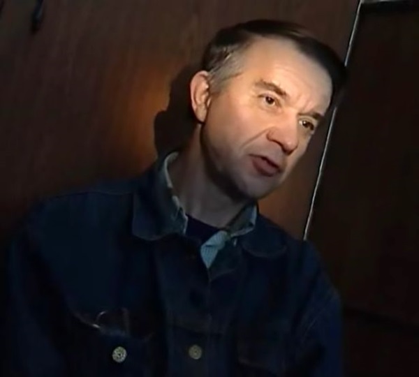 Ký ức kinh hoàng của 2 thiếu nữ bị gã đàn ông bắt cóc trong hơn 3 năm, mang thai và sinh con cho hắn-2