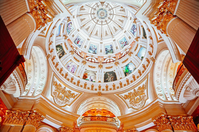 Chiêm ngưỡng lâu đài mạ vàng gây choáng của đại gia Ninh Bình-6