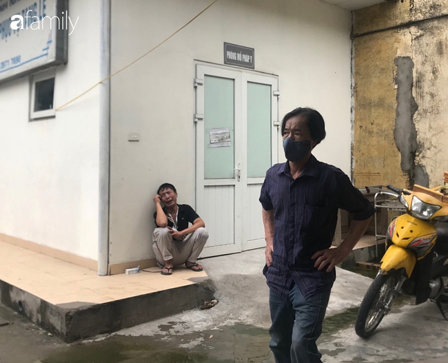 Rơi nước mắt cảnh người thân gào khóc chờ nhận thi thể bé 15 tháng tuổi: Bát cháo ông nấu cháu chưa kịp về ăn...-4