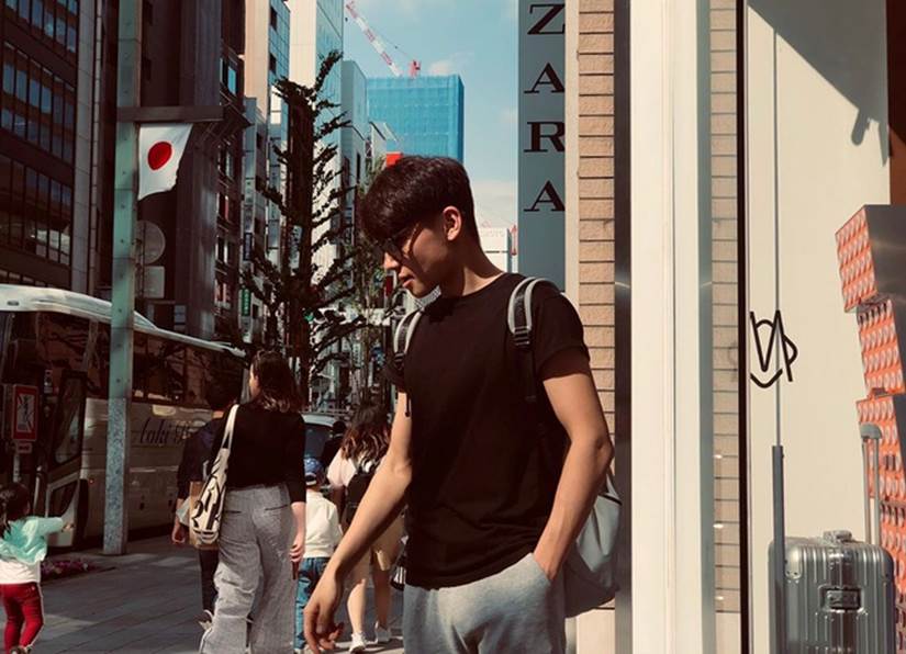 Cậu bé hát Gặp mẹ trong mơ gây xúc động 9 năm trước giờ ra sao-10