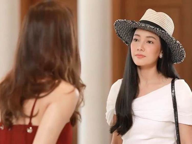 Vợ cũ tổ chức tiệc mừng tái hợp, tôi tái mặt khi giữa hôn trường phát ra âm thanh lạ-1