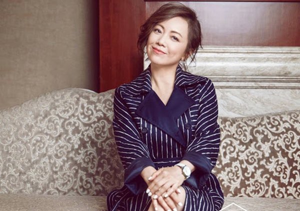 Chị Cả TVB Đặng Tụy Văn: Tuổi trẻ mang hận vì người tình trở mặt mắng chửi theo ý vợ-13