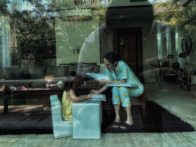 Con gái mỹ nhân đẹp nhất Philippines: 5 tuổi trở thành nữ hoàng quảng cáo, biết 2 ngoại ngữ, ấn tượng nhất khả năng làm toán do mẹ đích thân dạy-10