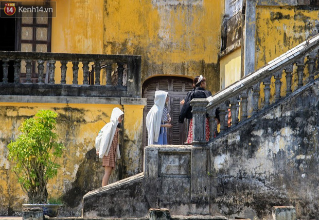 Cận cảnh Cung An Định nơi ca sỹ Hòa Minzy quay MV Không Thể Cùng Nhau Suốt Kiếp gây sốt ở Huế-4