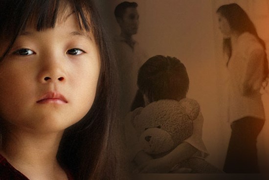 Những đứa trẻ thừa ra: Bố mẹ tan vỡ hôn nhân, sao để con phải trả giá?