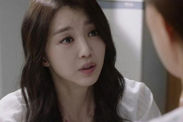 Quyết ly hôn lão chồng vì vũ phu, nhưng con riêng anh ôm chân tôi khóc: Xin mẹ đừng bỏ con-2