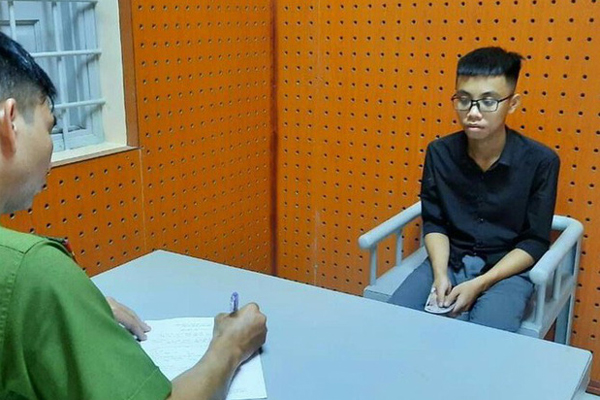 Người dân bật khóc vì bị xã loại khỏi diện hộ nghèo-4