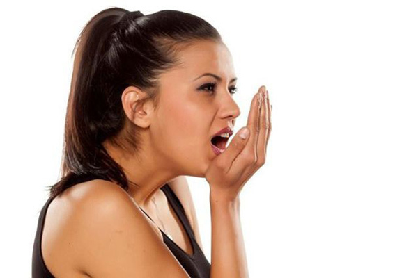 Tự kiểm tra bệnh tuyến giáp nhờ 1 cốc nước, làm ngay kẻo nhỡ ung thư để lâu khó chữa-3