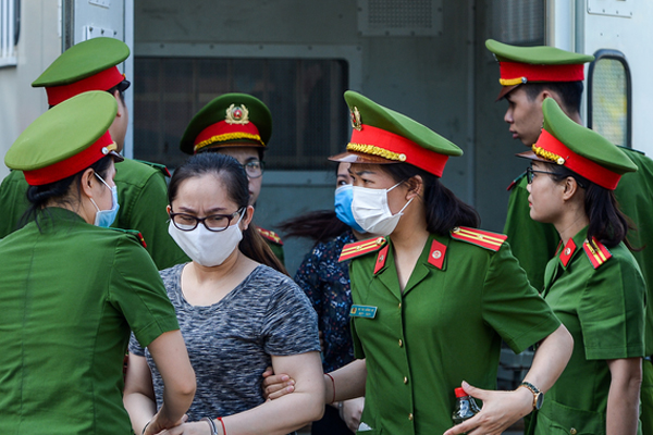 Chủ mưu vụ nâng điểm thi cho 65 thí sinh lĩnh 8 năm tù-3