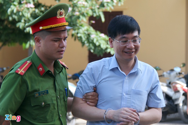 Chủ mưu vụ nâng điểm thi cho 65 thí sinh lĩnh 8 năm tù-1