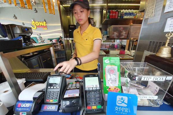 Singapore phát tiền hỗ trợ người nghèo trong dịch Covid-19 như thế nào?-1