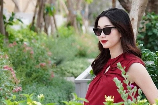 HOT: Hoa hậu Đặng Thu Thảo vừa hạ sinh quý tử nặng 3,5kg cho ông xã doanh nhân