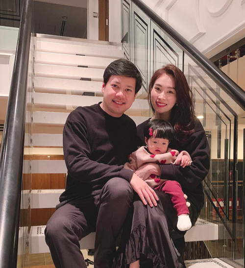 HOT: Hoa hậu Đặng Thu Thảo vừa hạ sinh quý tử nặng 3,5kg cho ông xã doanh nhân-2