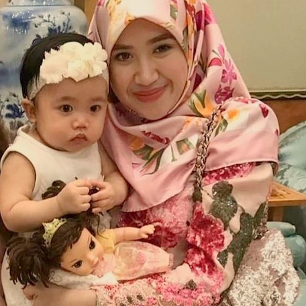 Nàng dâu hoàng gia từng gây choáng trong hôn lễ xa hoa kéo dài 11 ngày và phủ đầy vàng giờ có cuộc sống ra sao sau 5 năm?-6