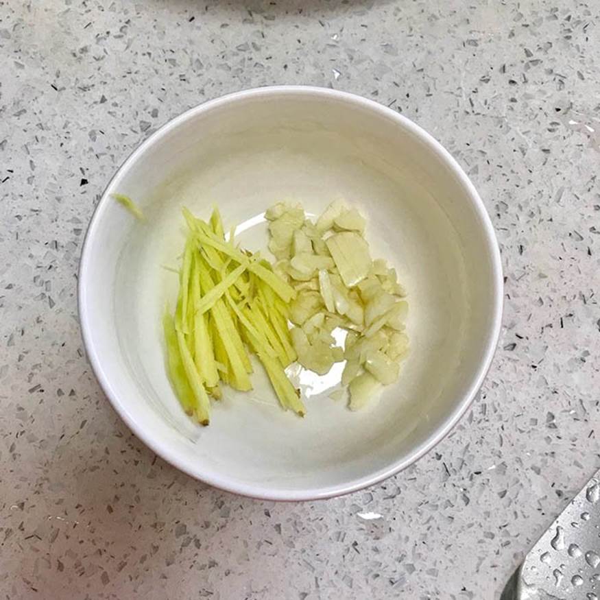 Mùa hè, làm ngay gà xé phay trộn cay cho ông xã nhậu chơi-2