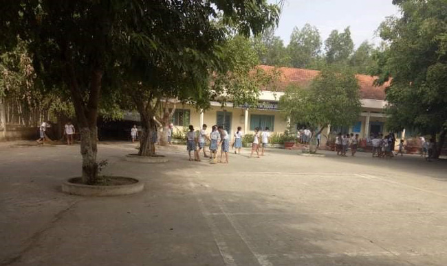 Vụ cô giáo bị phụ huynh đánh tại lớp học: Ông nội cũng từng đến trường đòi đánh-1