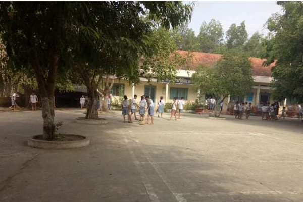 Vợ mất trên bàn mổ khi vừa sinh con gái, chồng chết lặng ôm 2 con khờ dại: Con bé cứ hỏi chừng nào mẹ mới dậy chơi với em-17