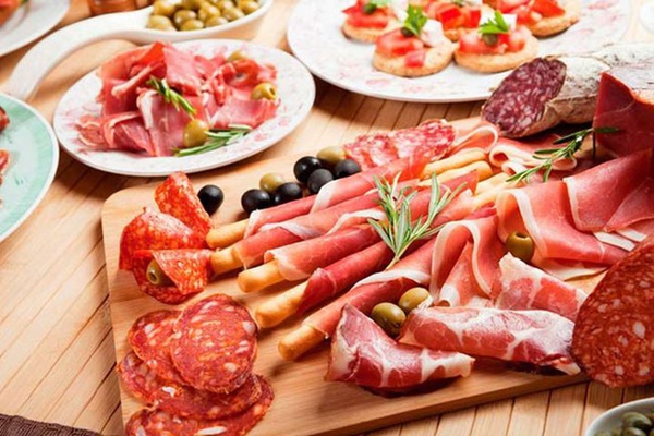 Bất kể nam hay nữ, trên 45 tuổi hãy tránh xa 3 loại thực phẩm, không làm 2 việc để ngừa nhồi máu não và giúp sống thọ-2