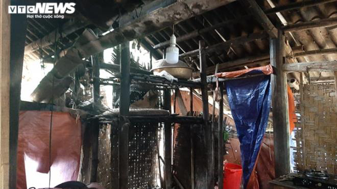 Chuyện khó tin ở Hòa Bình: Hộ cận nghèo ở nhà tầng khang trang, hộ thoát nghèo ở nhà sàn mục nát-3