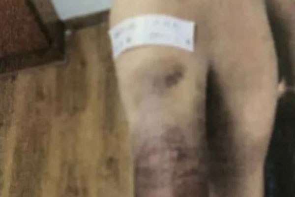 Clip cô giáo khóc oà khi phải chia tay lớp để nghỉ sinh lấy nước mắt dân mạng-2