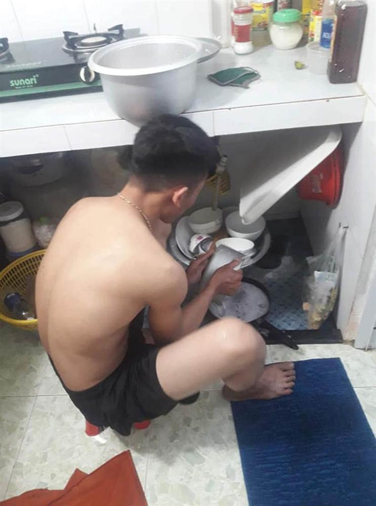 Vui tay bóc phốt vợ trên mạng xã hội, tối về chồng nhận ngay cái kết đầy ấm ức-2