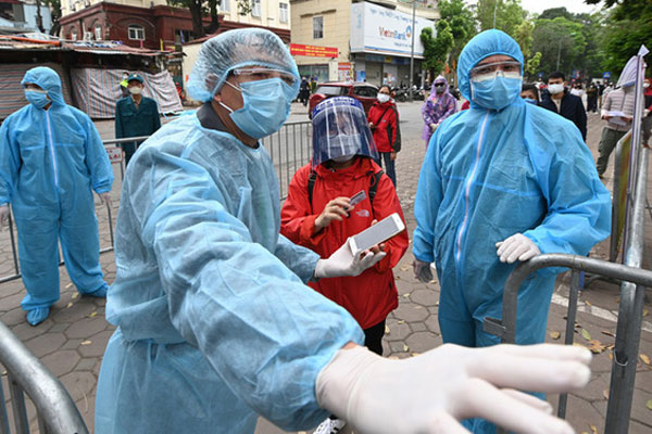 Diễn biến mới nhất vụ hàng rong lọt vào khu cách ly Covid-19 ở Bạc Liêu-6