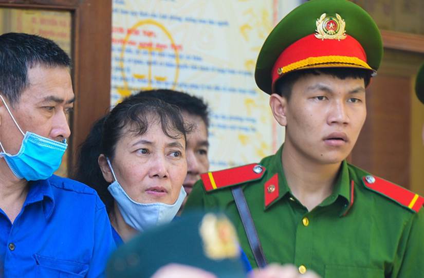 Những lời khai bất nhất của các bị cáo trong phiên xét xử vụ án gian lận điểm thi ở Sơn La-3