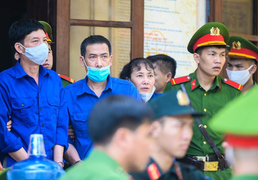 Những lời khai bất nhất của các bị cáo trong phiên xét xử vụ án gian lận điểm thi ở Sơn La-4