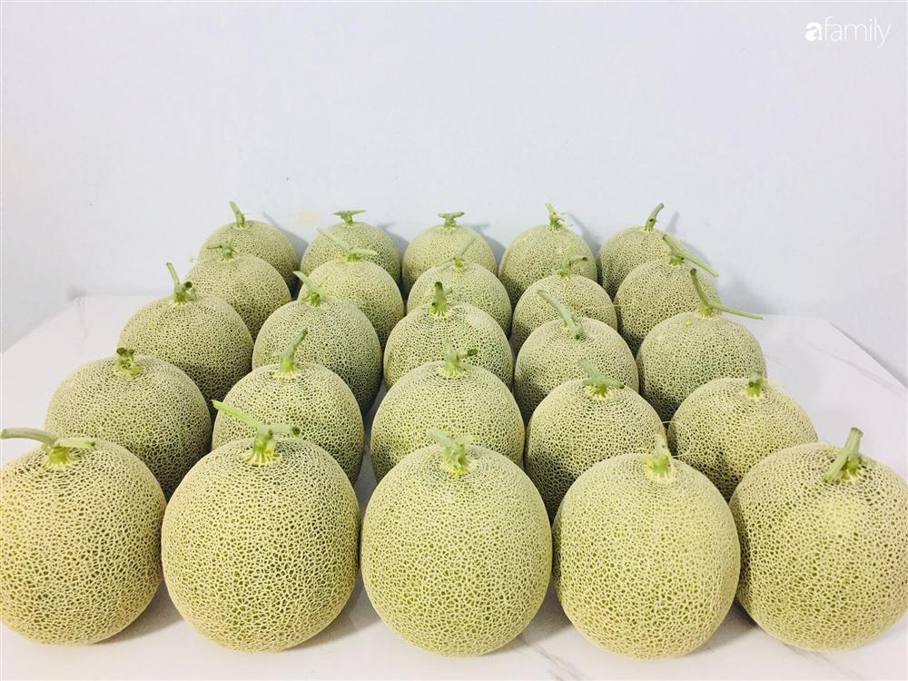Gặp siêu nhân trồng dưa trên sân thượng, với kinh nghiệm trồng cây nào trĩu quả cây đó đáng ngưỡng mộ ở Sài Gòn-19