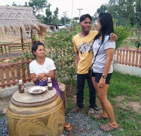 Cô gái lấy chàng trai dị tật 2 năm trước đã có chồng mới-3