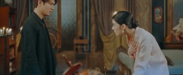 Cực hot tập 12 Quân vương bất diệt: Đỏ mặt cảnh hôn nóng bỏng của Lee Min Ho và Kim Go Eun ngay trên giường-7