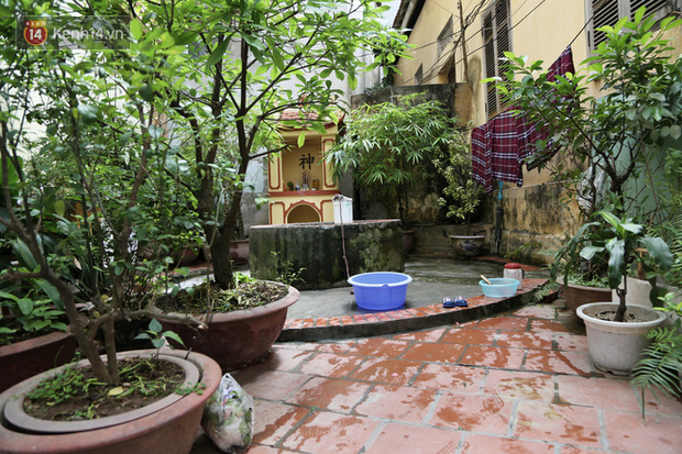 Lạ kỳ giếng cổ quanh năm nước trong xanh, mát lạnh giữa lòng Hà Nội: Những cụ cao tuổi nhất cũng không biết giếng có từ bao giờ”-1