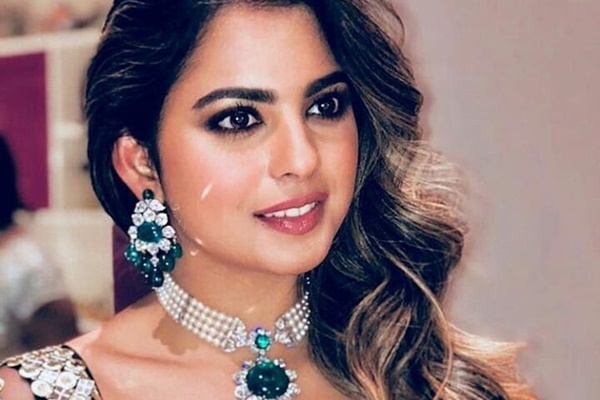 Con dâu của tỷ phú giàu nhất châu Á: Gia thế không tầm thường, nên duyên từ năm 4 tuổi và được mẹ chồng cưng chiều với quà cưới 1000 tỷ đồng-9