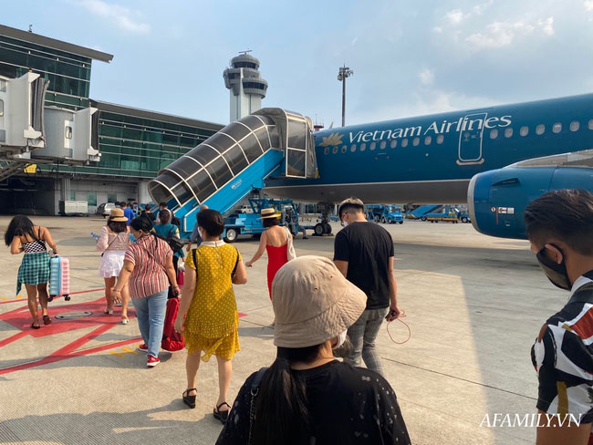 TP.HCM cách ly 303 người từ châu Âu trở về, 3 người mắc bệnh ung thư và tim mạch phải nhập viện-1