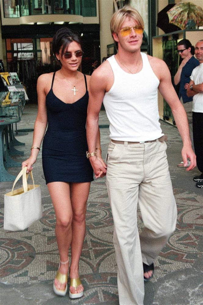 Tự truyện Victoria - bỏ bạn trai cũ, đêm đầu tiên với Beckham trong xe-2