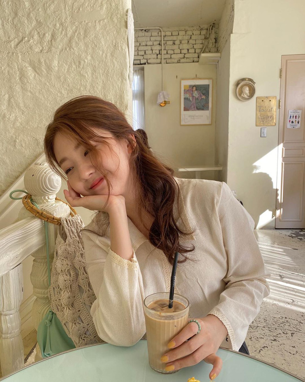 Diện tóc buộc nửa mà bị quê kiểng thì có thể là do bạn đã bỏ qua vài tiểu xảo này rồi-4