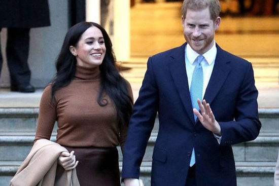 Vợ chồng Meghan Markle sẽ không quay lại hoàng gia Anh sau 1 năm thử nghiệm cuộc sống mới