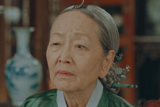 Quân Vương Bất Diệt ngày càng xoắn twist song trùng, khán giả chả còn biết tin ai!