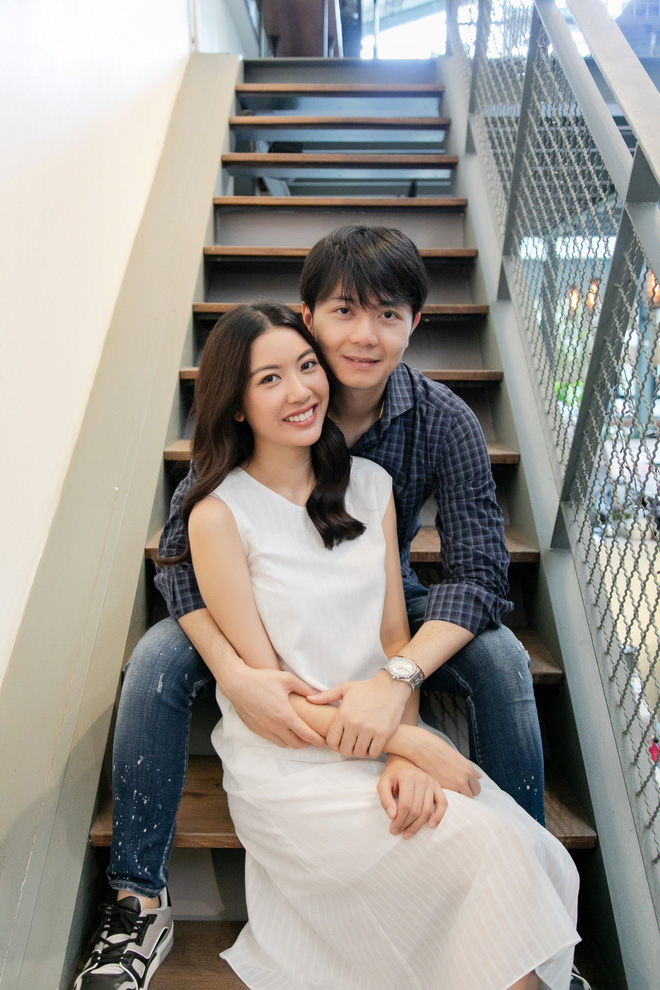 Á hậu Thúy Vân đi đăng kí kết hôn với chồng doanh nhân-7