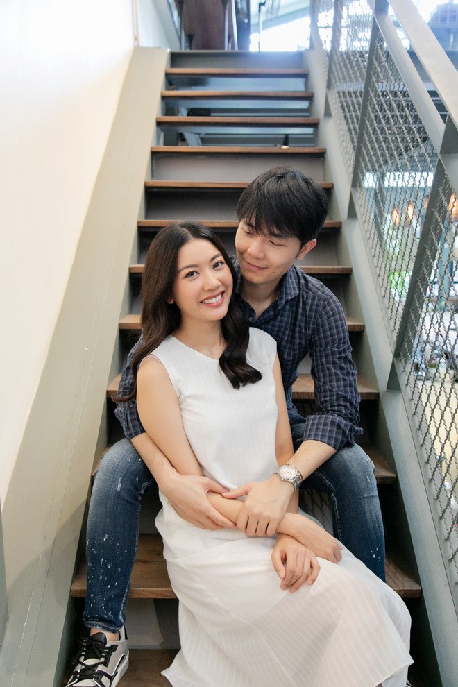 Á hậu Thúy Vân đi đăng kí kết hôn với chồng doanh nhân-8