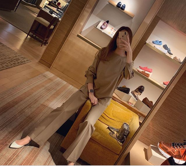 Khối tài sản của hội mỹ nhân Vbiz sinh con năm Chuột vàng: Ở nhà sang đi xế xịn, choáng nhất nữ ca sĩ chi 21 tỷ mua trang sức-21