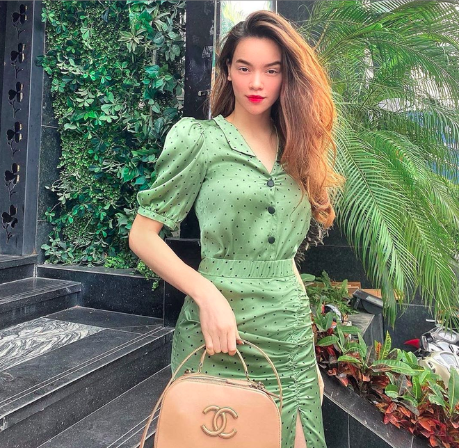 Khối tài sản của hội mỹ nhân Vbiz sinh con năm Chuột vàng: Ở nhà sang đi xế xịn, choáng nhất nữ ca sĩ chi 21 tỷ mua trang sức-5