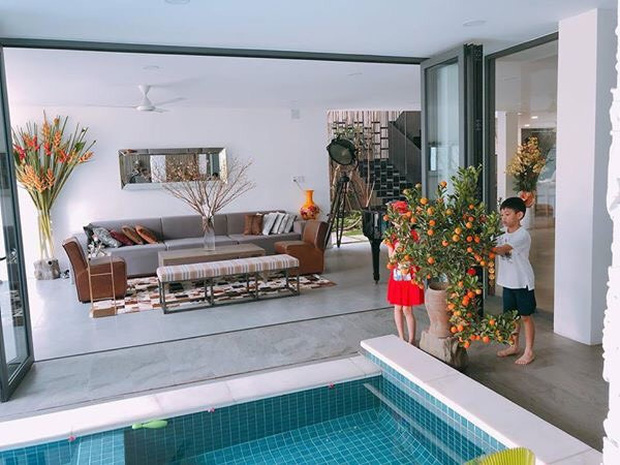 Khối tài sản của hội mỹ nhân Vbiz sinh con năm Chuột vàng: Ở nhà sang đi xế xịn, choáng nhất nữ ca sĩ chi 21 tỷ mua trang sức-2