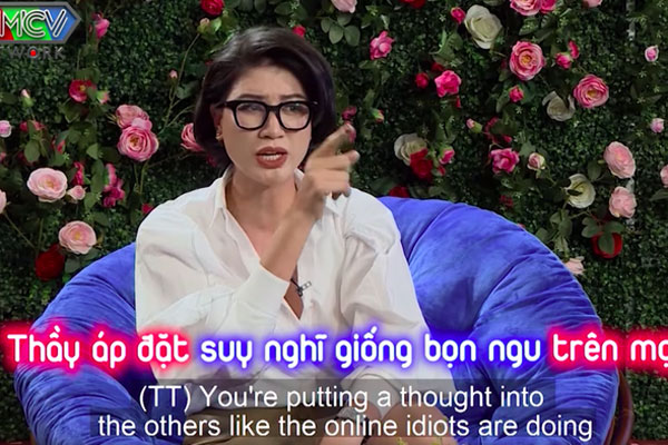 Vừa vỗ mặt TS. Lê Thẩm Dương, Trang Trần tiếp tục xử lý nhân viên quán bar tố mình bay lắc, kì kèo không chịu trả tiền-4