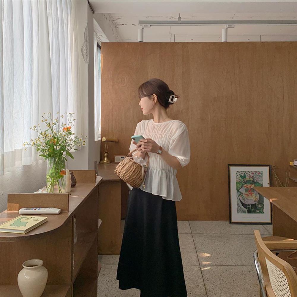 Chán tóc xõa thì còn đến 5 kiểu tóc siêu xinh, siêu mát để diện cùng váy vóc Hè này-12