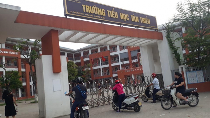 Vụ phụ huynh ở Hà Nội tố con gái bị đánh véo đến dập môi tụ máu, cô giáo giải thích Con tự cạy vảy ở môi-4